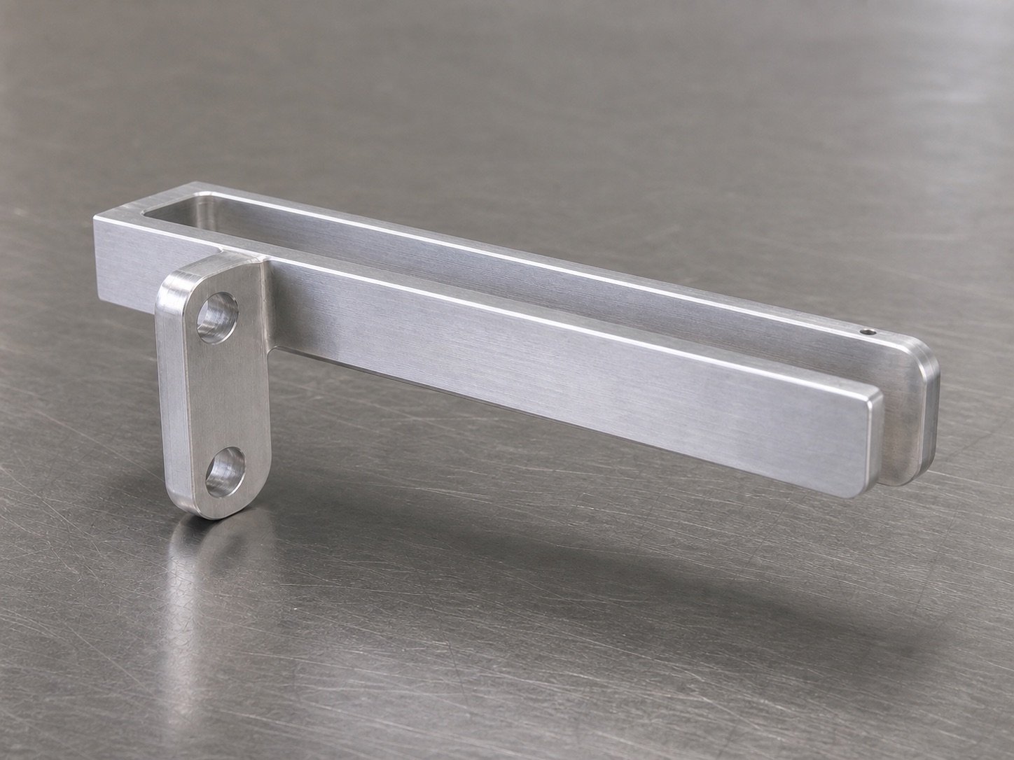 Technische CNC-Bearbeitungsanalyse: Prototype Machining Review for a Precision Structural Part: Revision, Fixturing and