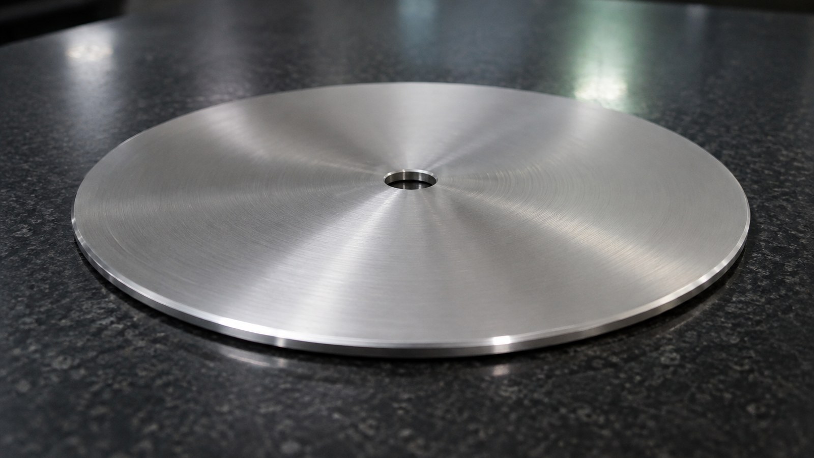 Revision tecnica de mecanizado CNC: Small-Batch Review of a Round Stainless-Steel Cover for Custom Automation Equipment: